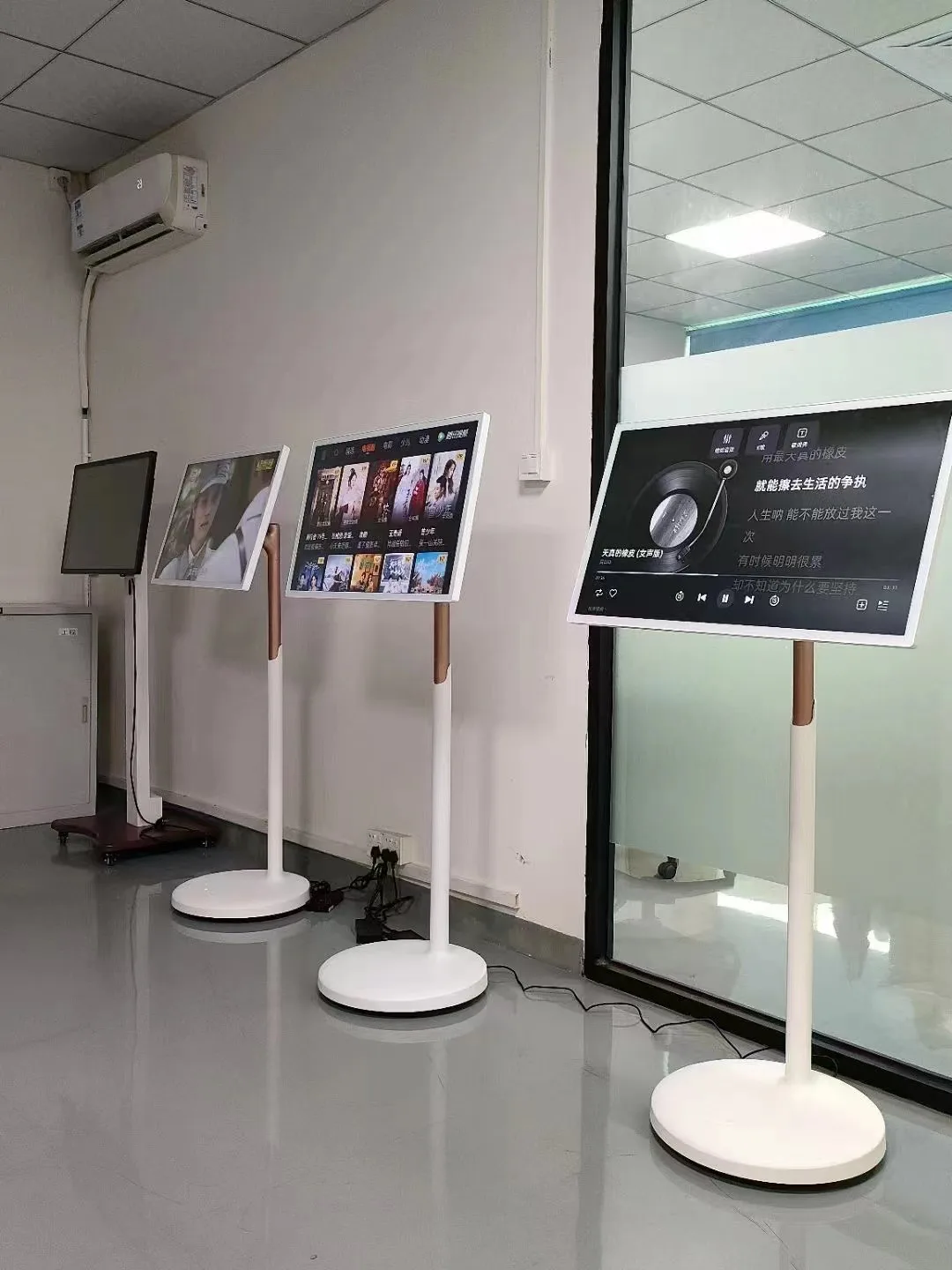 Yoga Fitness Videos Free - タッチスクリーン32インチポータブルテレビ、27インチスマートテレビ（ヨガ、フィットネス、ゲーム、ビデオプレーヤー用）