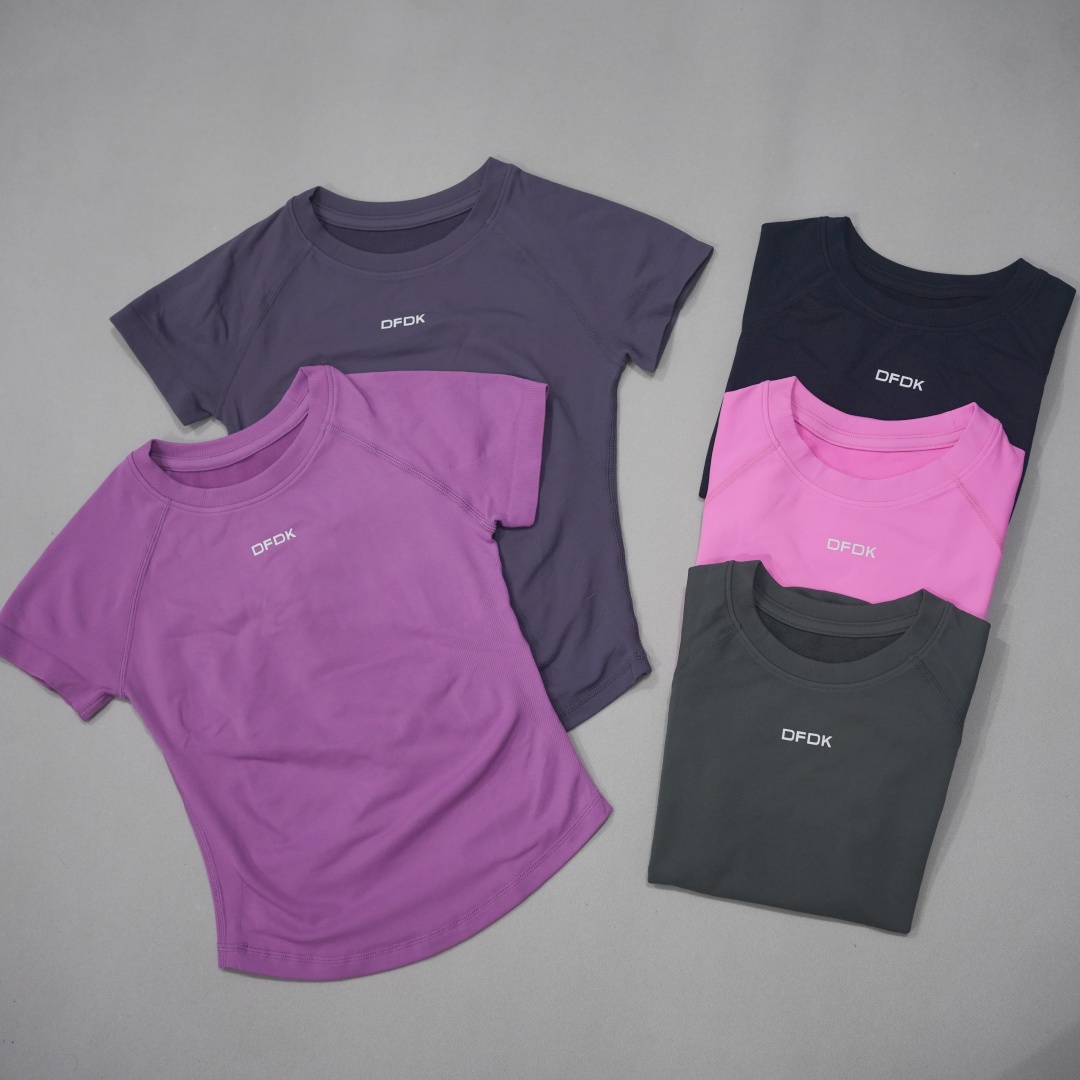 DFDK レディース クルーネック 半袖 アスレチックTシャ - Yoga Daily Fitness のレビューと価格