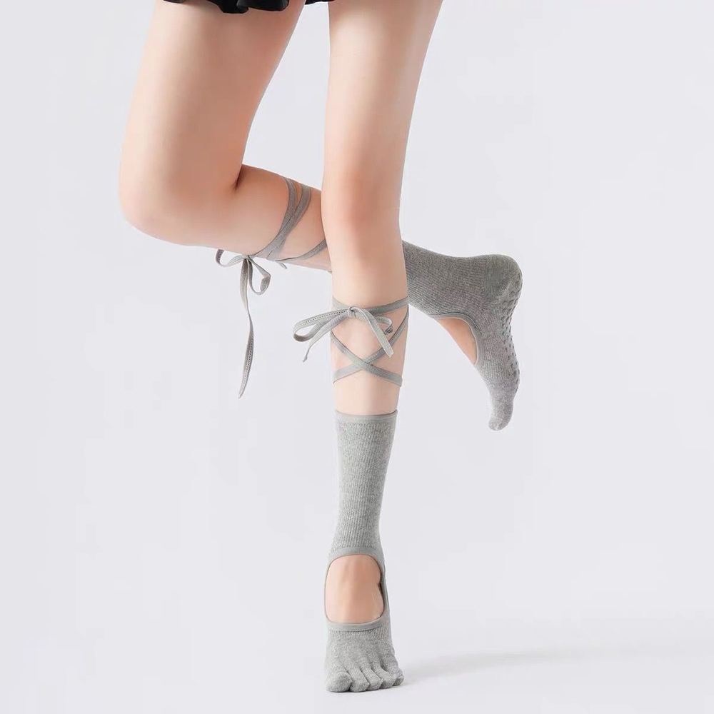 レースアップ式のバレエヨガソックス、女性用、ミドル丈、滑り止 - Yoga For Fitness のレビューと価格