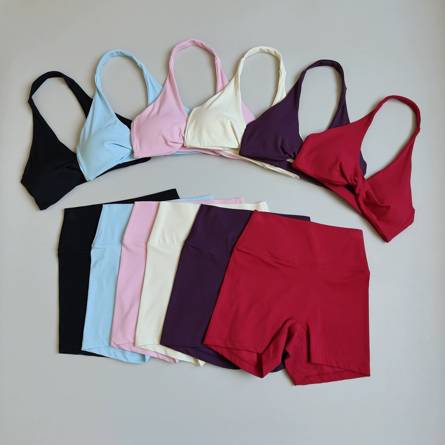 レディースヨガウェア2点セット |   ホルターネックオープ - Yoga Fitness Wear のレビューと価格
